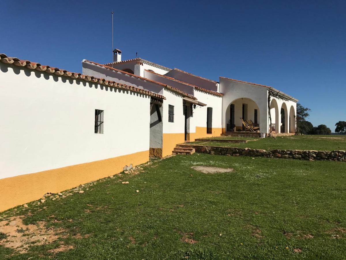 Casa Rural De La Finca Sierra Grande Hornachos Kültér fotó